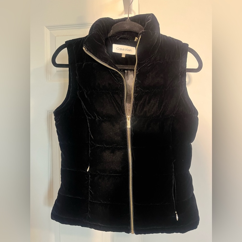 Calvin Klein puffer sleeveless puffer vest
